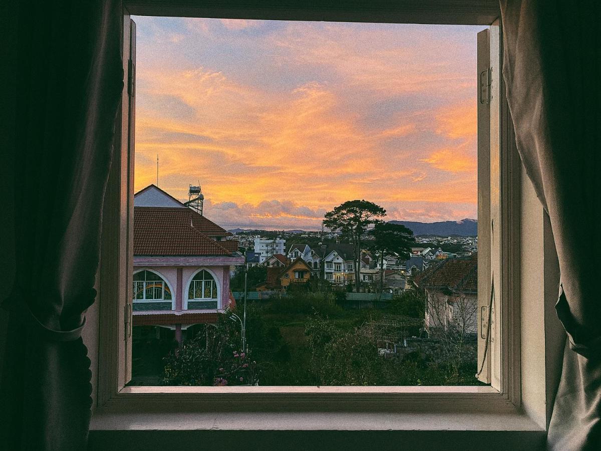The Balcony Bnb Dalat Luaran gambar